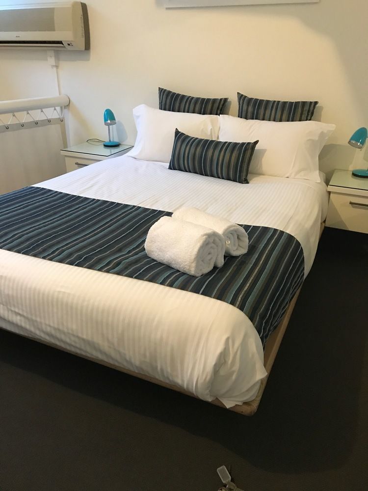 Caribbean Noosa Aparthotel Екстериор снимка